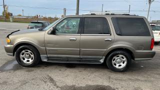 2002 Lincoln Navigator *LEATHER*V8*LOADED*7 PASSENGER*AS IS SPECIAL - Photo #2