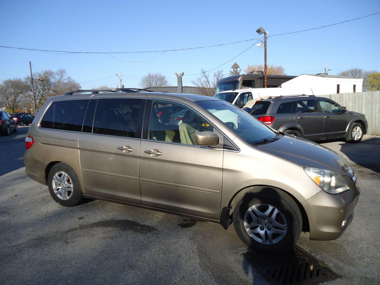 2005 Honda Odyssey 5dr EX-L - Photo #2