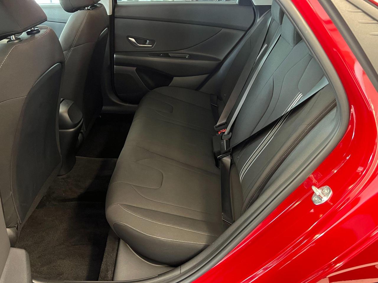 2021 Hyundai Elantra PREFERRED+SUNROOF+LaneKeep+APPLE PLAY+CLEAN CARFAX Photo22