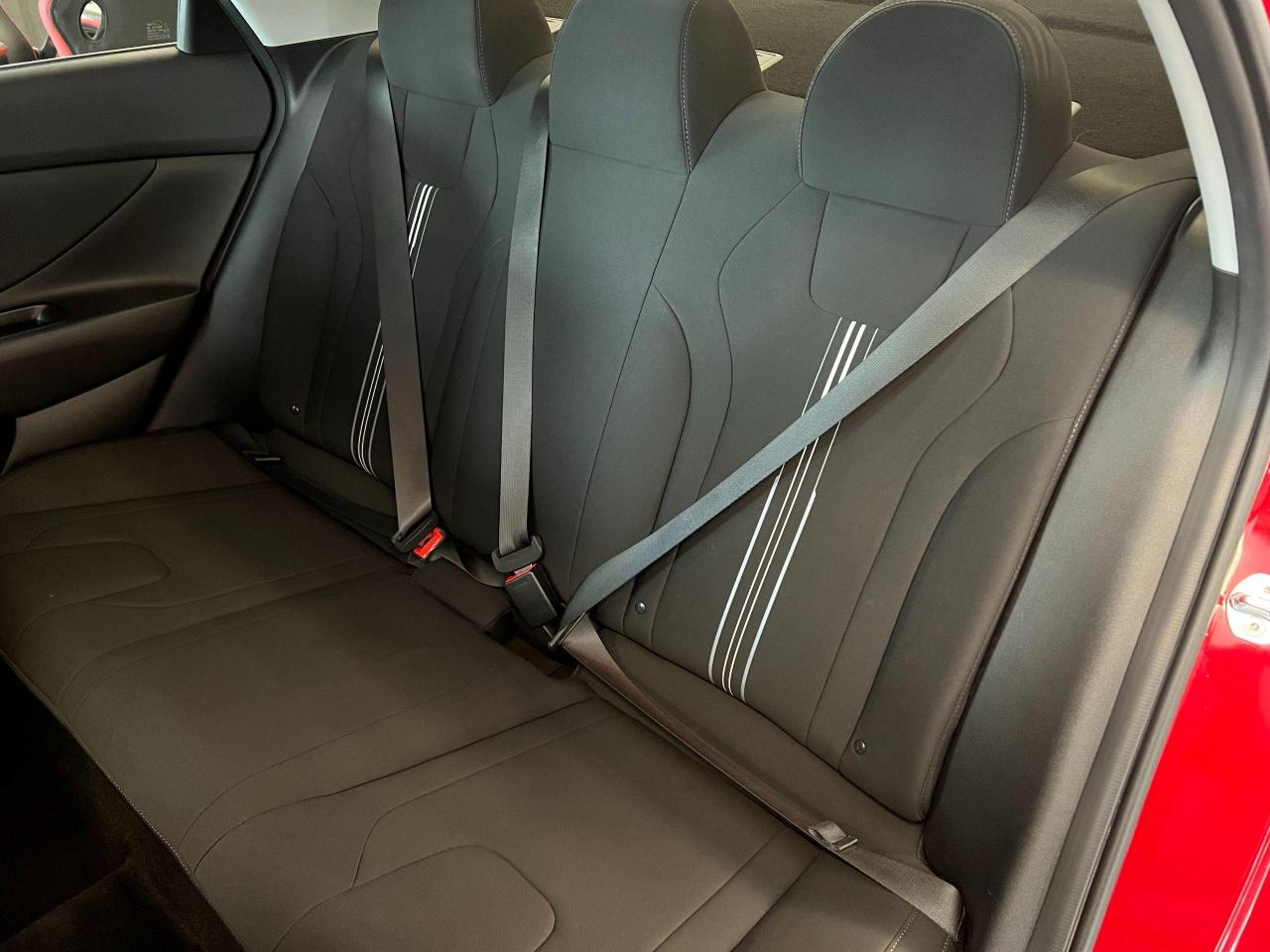 2021 Hyundai Elantra PREFERRED+SUNROOF+LaneKeep+APPLE PLAY+CLEAN CARFAX Photo90