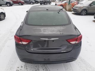 2015 Chrysler 200 S, Leather, Alloys - Photo #6