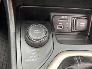 2015 Jeep Cherokee Backup camera/BT/4WD/Gas saver/Certified. - Photo #24