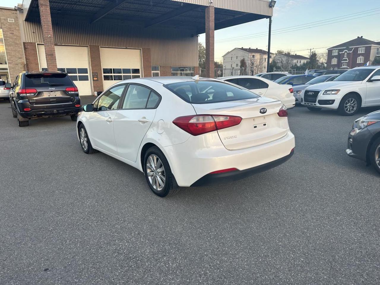 2016 Kia Forte - Photo #4