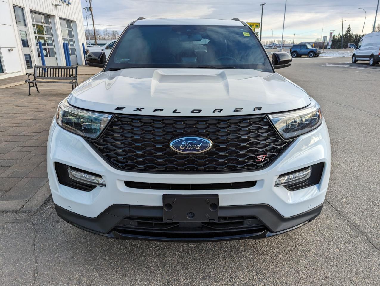 2022 Ford Explorer ST Photo5