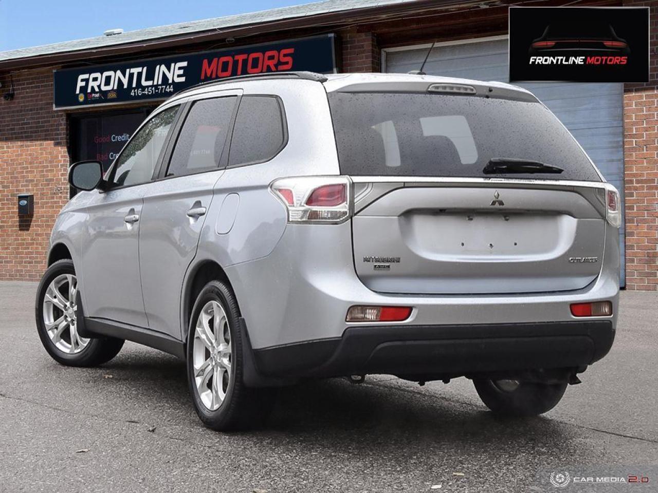 2014 Mitsubishi Outlander 4WD 4dr ES Photo3