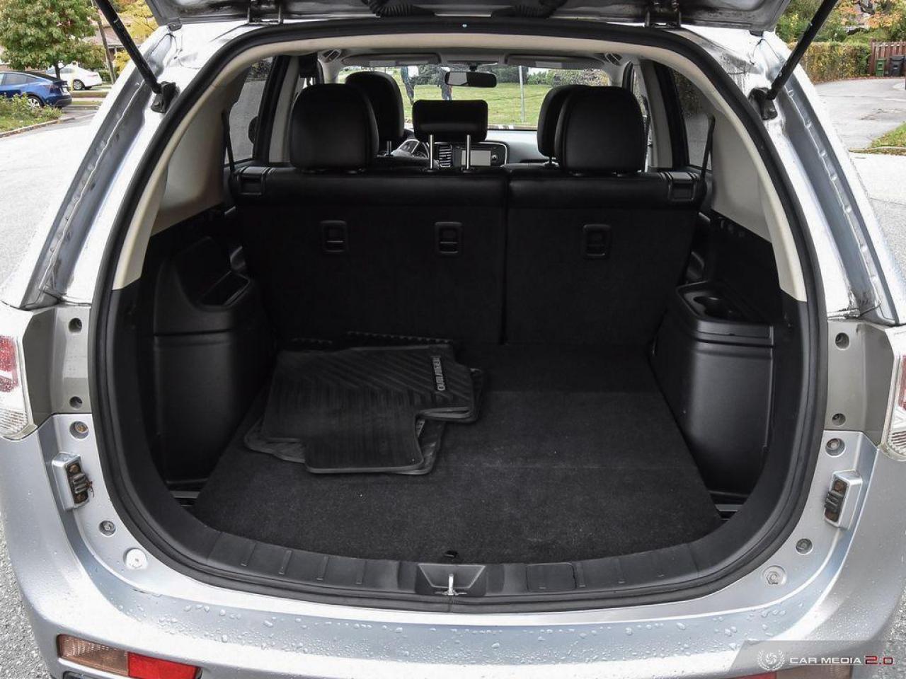 2014 Mitsubishi Outlander 4WD 4dr ES Photo