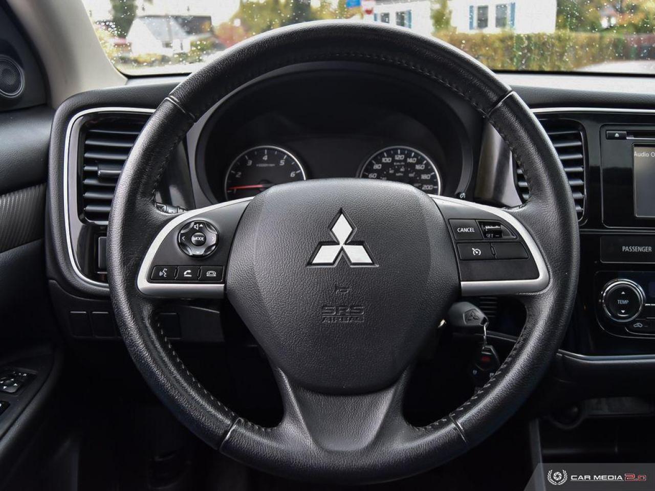 2014 Mitsubishi Outlander 4WD 4dr ES Photo