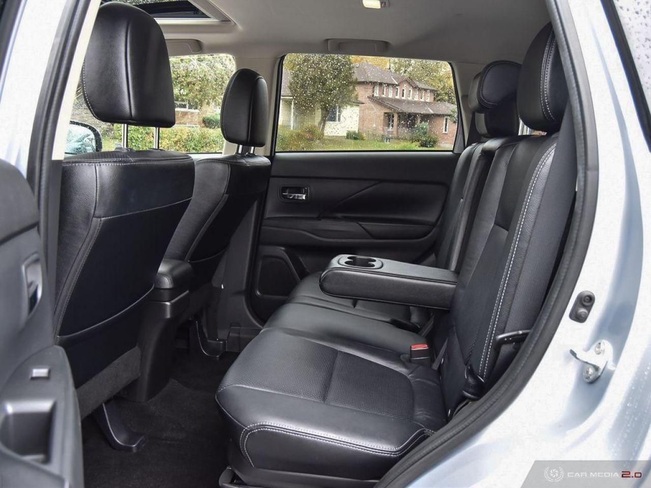 2014 Mitsubishi Outlander 4WD 4dr ES Photo