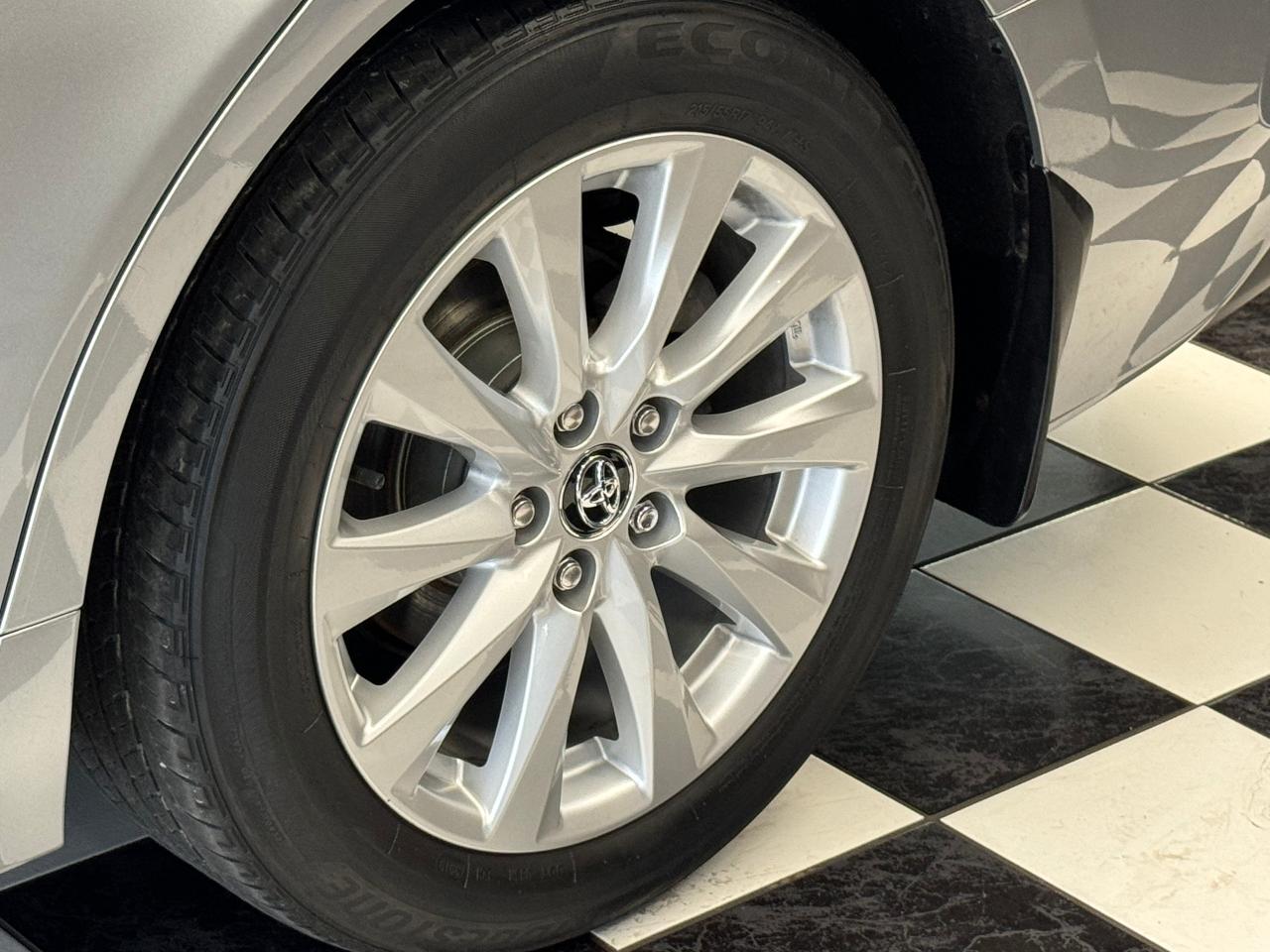 2020 Toyota Camry LE+Adaptive Cruise+LaneKeep+ApplePlay+CLEAN CARFAX Photo59