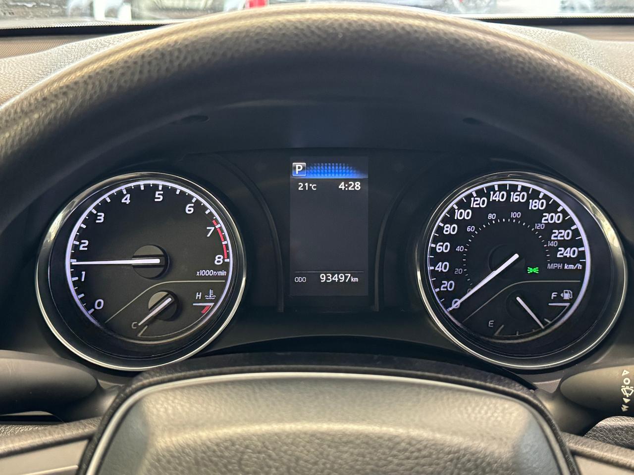 2020 Toyota Camry LE+Adaptive Cruise+LaneKeep+ApplePlay+CLEAN CARFAX - Photo #17