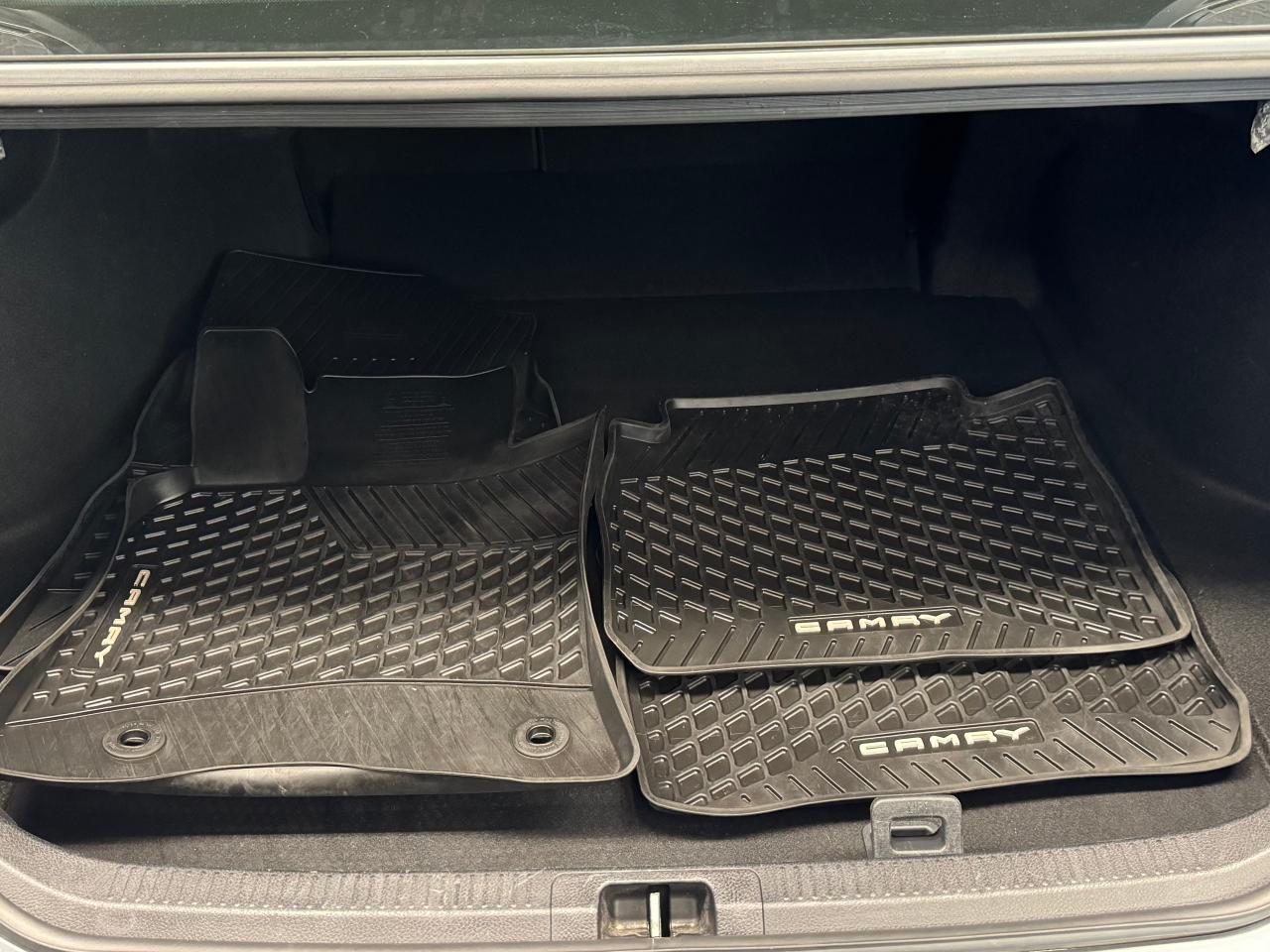 2020 Toyota Camry LE+Adaptive Cruise+LaneKeep+ApplePlay+CLEAN CARFAX Photo96