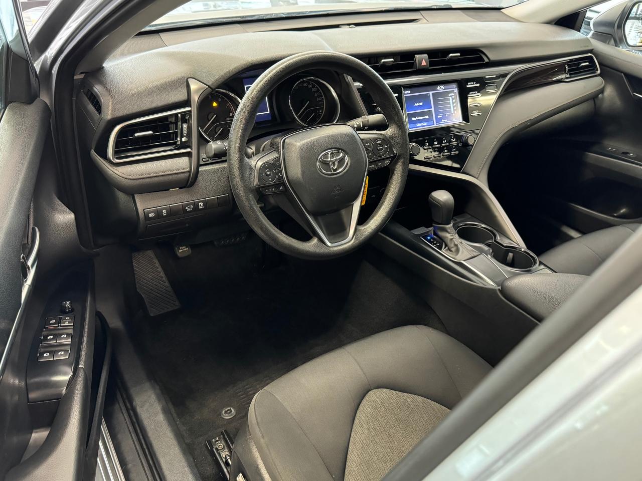 2020 Toyota Camry LE+Adaptive Cruise+LaneKeep+ApplePlay+CLEAN CARFAX - Photo #18