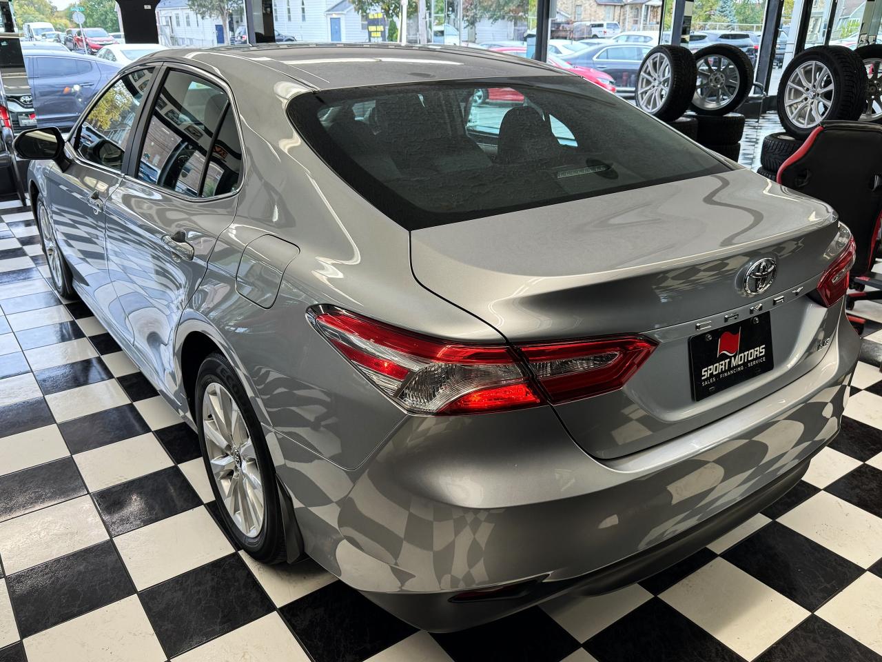 2020 Toyota Camry LE+Adaptive Cruise+LaneKeep+ApplePlay+CLEAN CARFAX Photo72