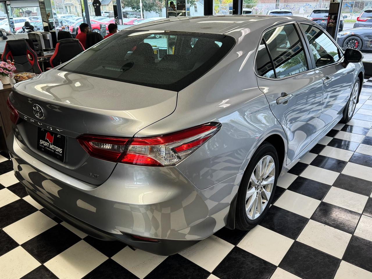 2020 Toyota Camry LE+Adaptive Cruise+LaneKeep+ApplePlay+CLEAN CARFAX - Photo #4