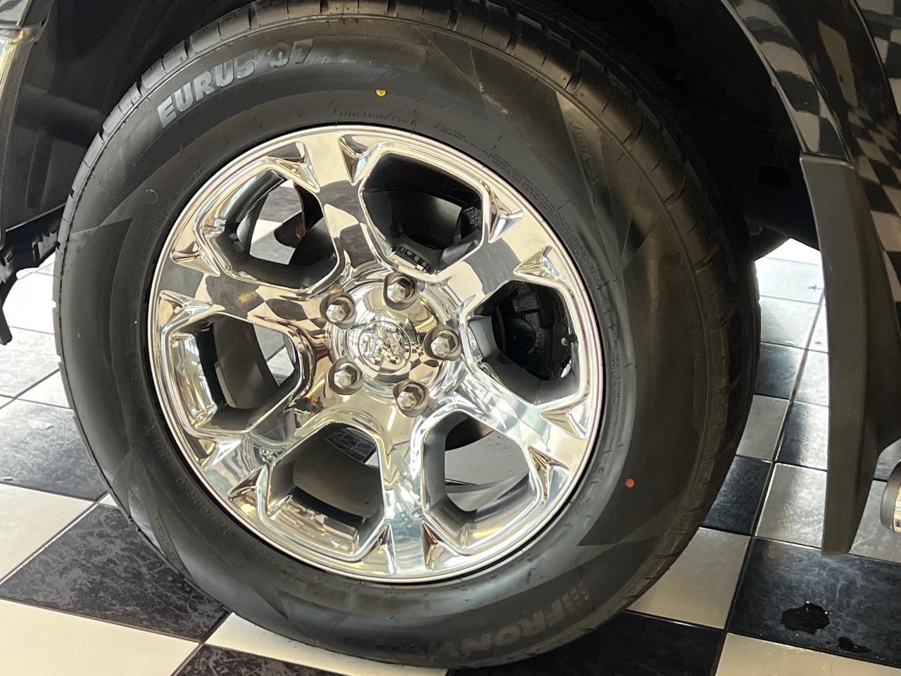 2016 RAM 1500 Laramie Crew 4x4 EcoDiesel+New Tires+CLEAN CARFAX - Photo #58