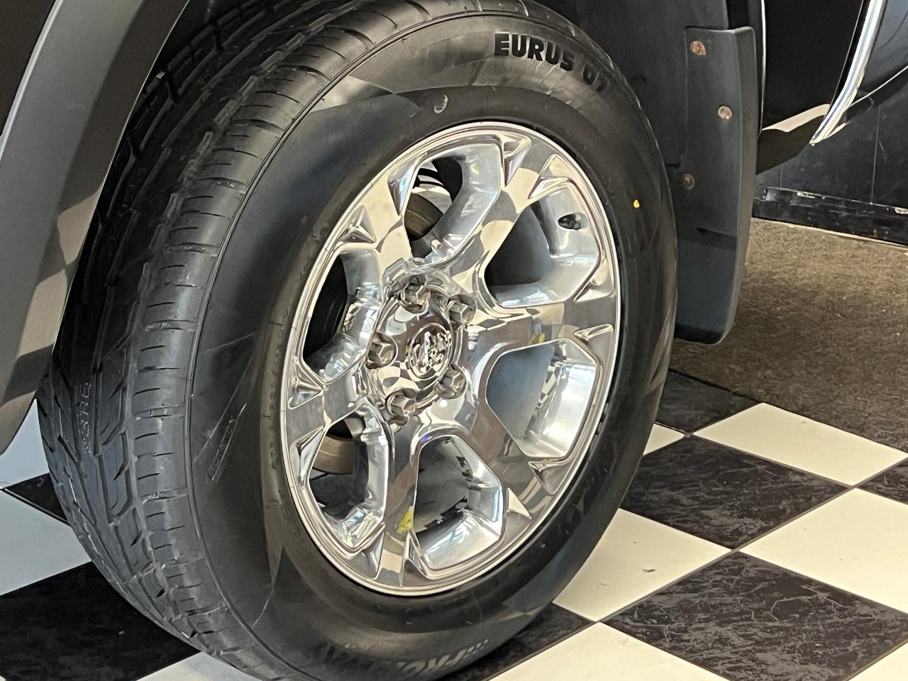 2016 RAM 1500 Laramie Crew 4x4 EcoDiesel+New Tires+CLEAN CARFAX - Photo #59