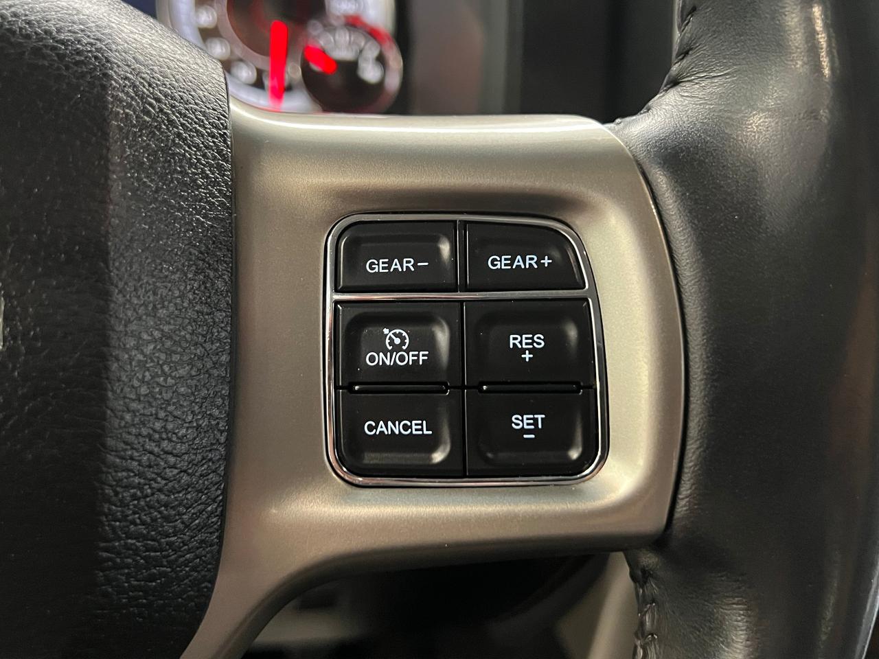 2016 RAM 1500 Laramie Crew 4x4 EcoDiesel+New Tires+CLEAN CARFAX Photo123
