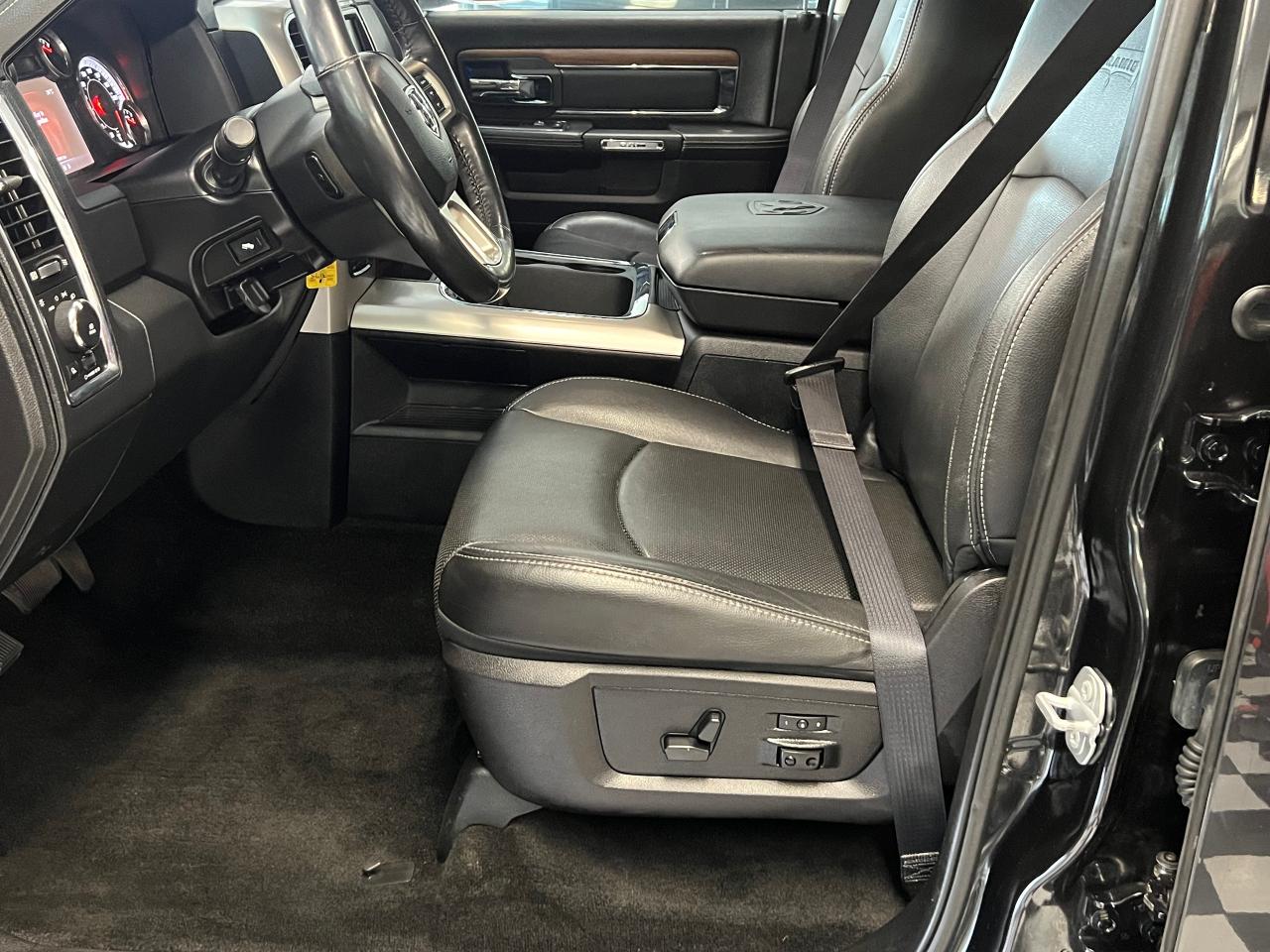 2016 RAM 1500 Laramie Crew 4x4 EcoDiesel+New Tires+CLEAN CARFAX - Photo #21