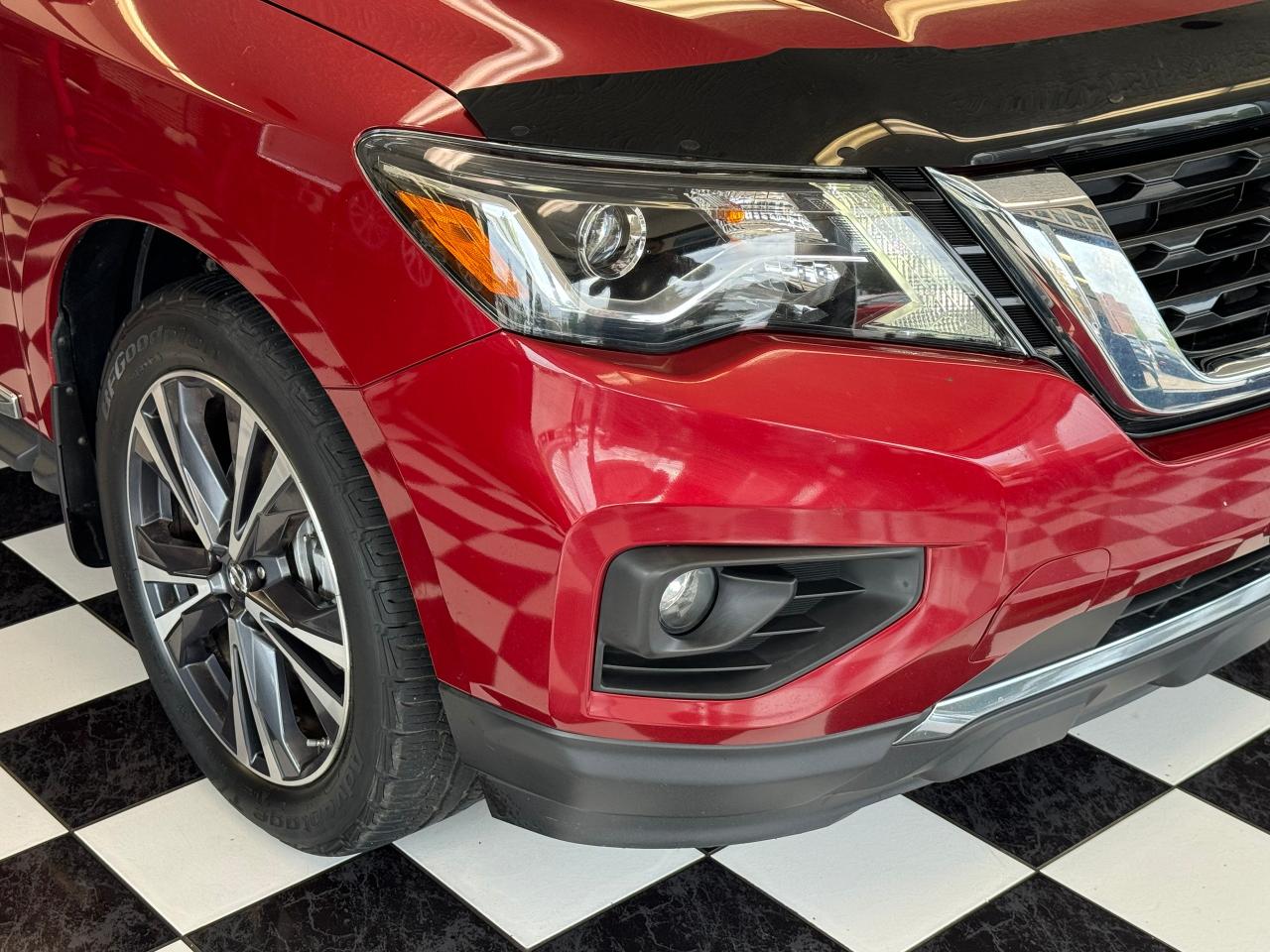 2017 Nissan Pathfinder Platinium AWD 7 PASS+Adaptive Cruise+CELAN CARFAX - Photo #45