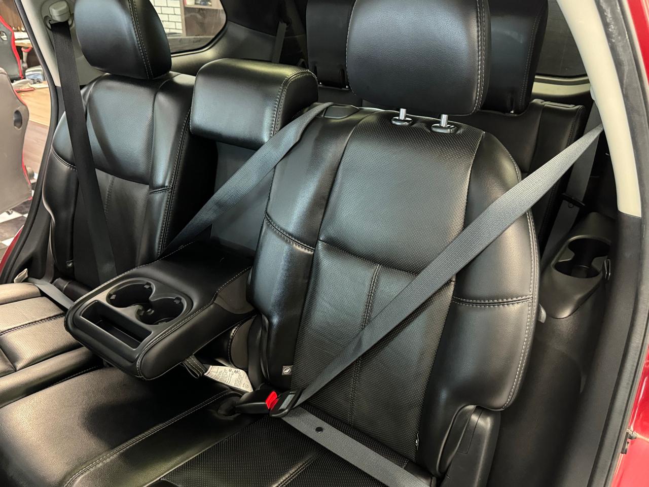 2017 Nissan Pathfinder Platinium AWD 7 PASS+Adaptive Cruise+CELAN CARFAX - Photo #26