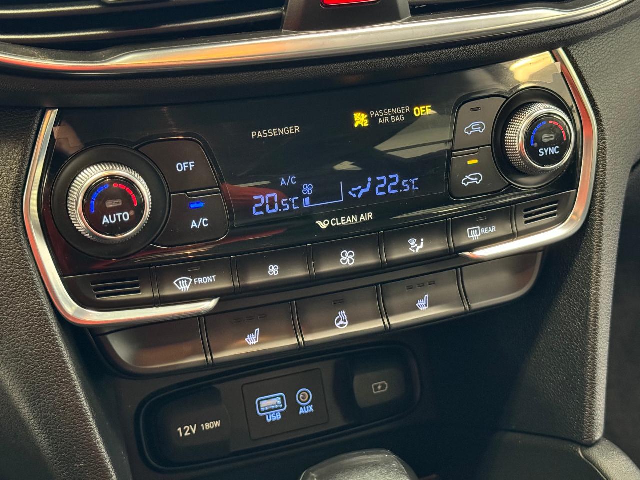 2019 Hyundai Santa Fe Preferred 2.0T AWD+New Tires & Brakes+CLEAN CARFAX - Photo #35