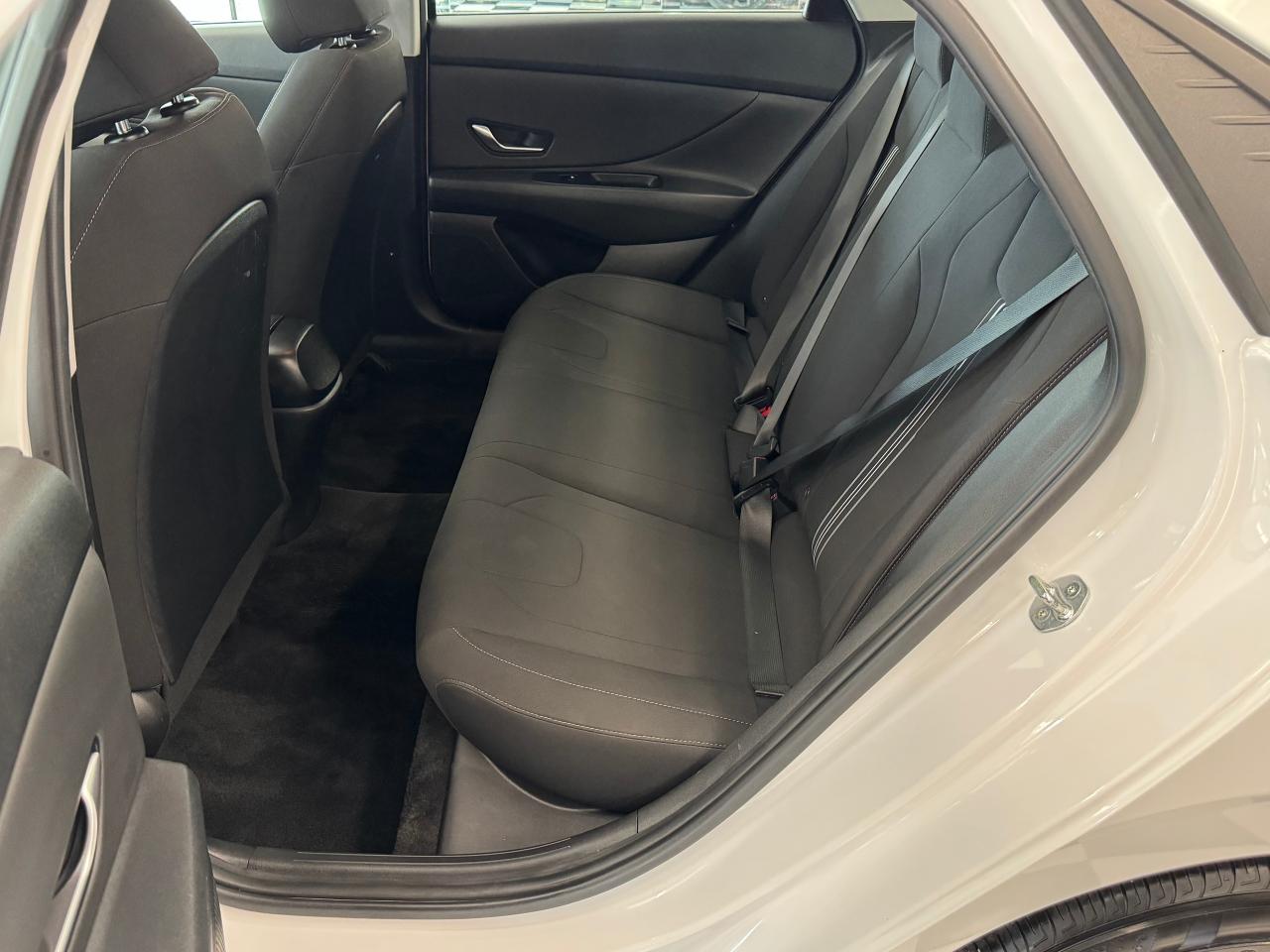 2021 Hyundai Elantra Preferred W/Sun & TECH PKG+lane Keep+CLEAN CARFAX Photo80