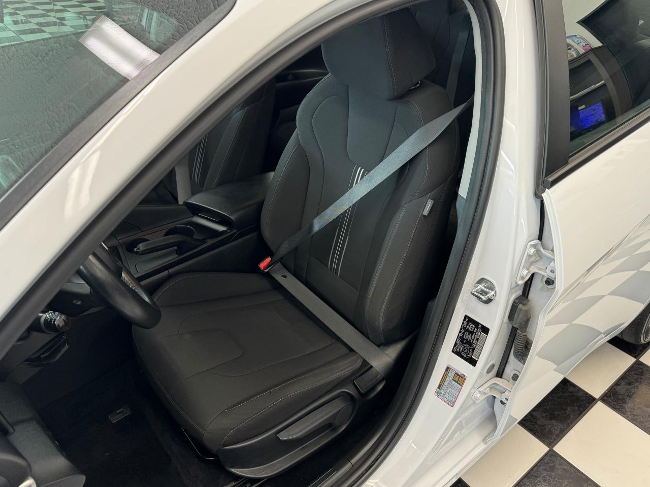 2021 Hyundai Elantra Preferred W/Sun & TECH PKG+lane Keep+CLEAN CARFAX Photo20