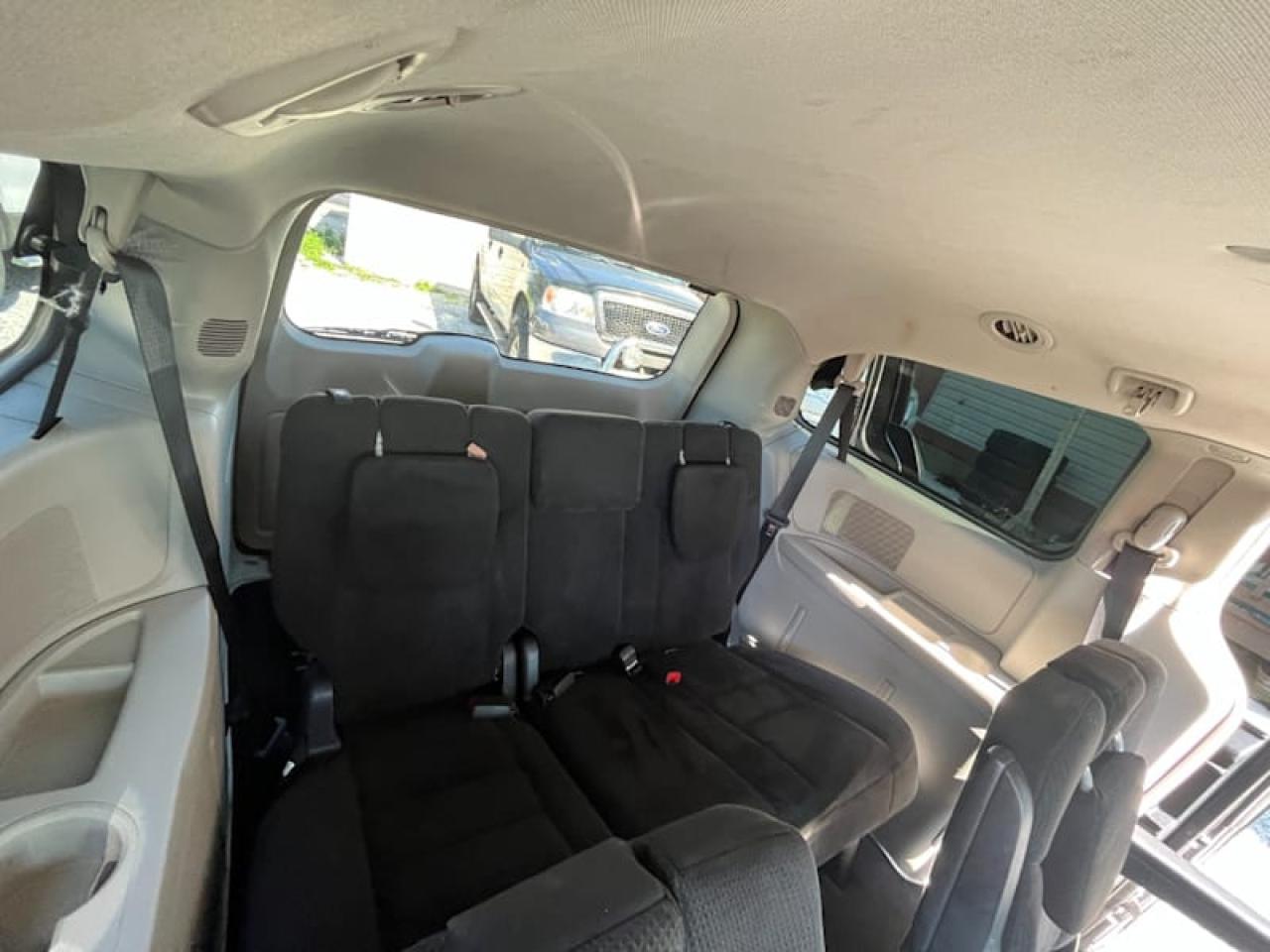 2016 Dodge Grand Caravan 4dr Wgn Crew with Safety and Warranty, Financing available Photo