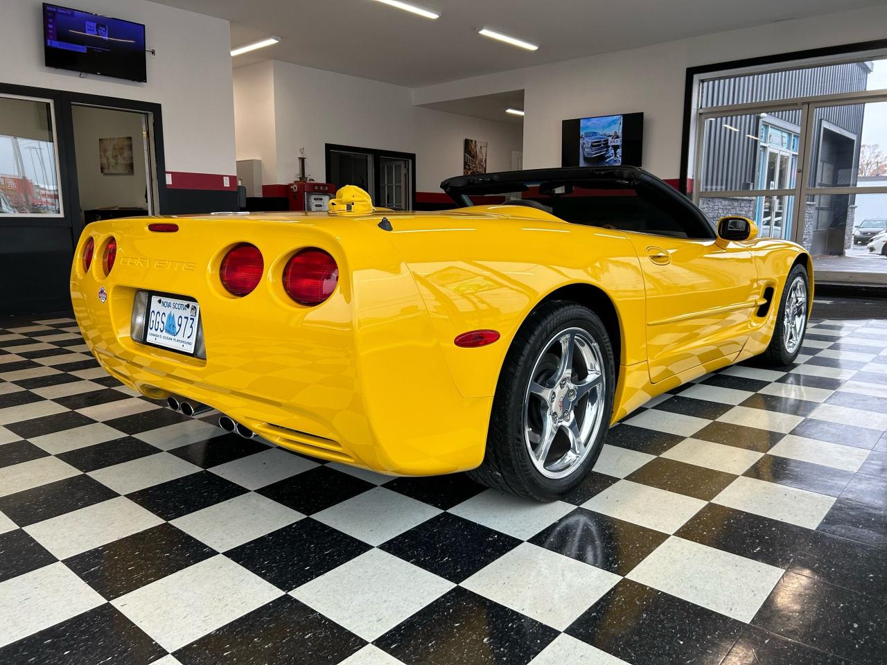 2003 Chevrolet Corvette  - Photo #2