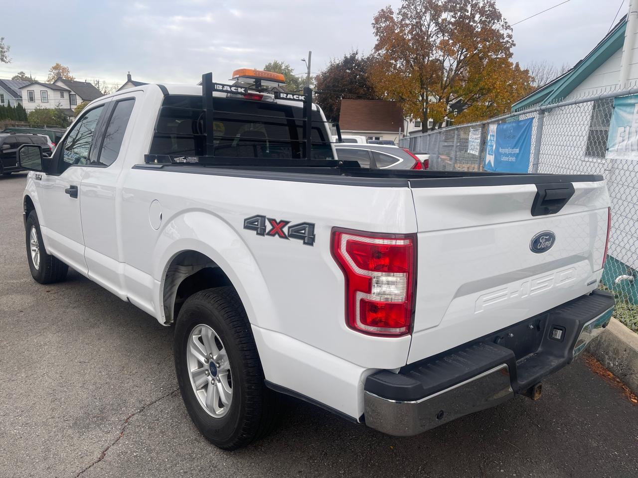 2020 Ford F-150 XLT, Ext. Cab. 4X4, P. Seat, Center console - Photo #5
