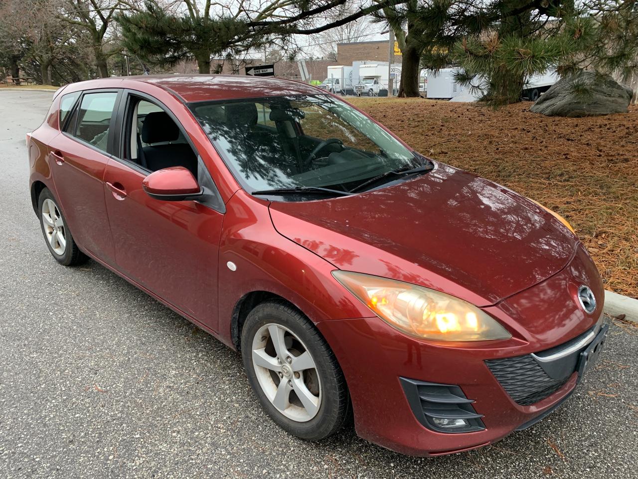 2010 Mazda MAZDA3 2010 HATCHBACK-ONLY $3,990.00!!