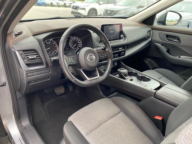 2021 Nissan Rogue S HEATED SEATS AND STEERING WHEEL - APPLE CAR PLAY!!