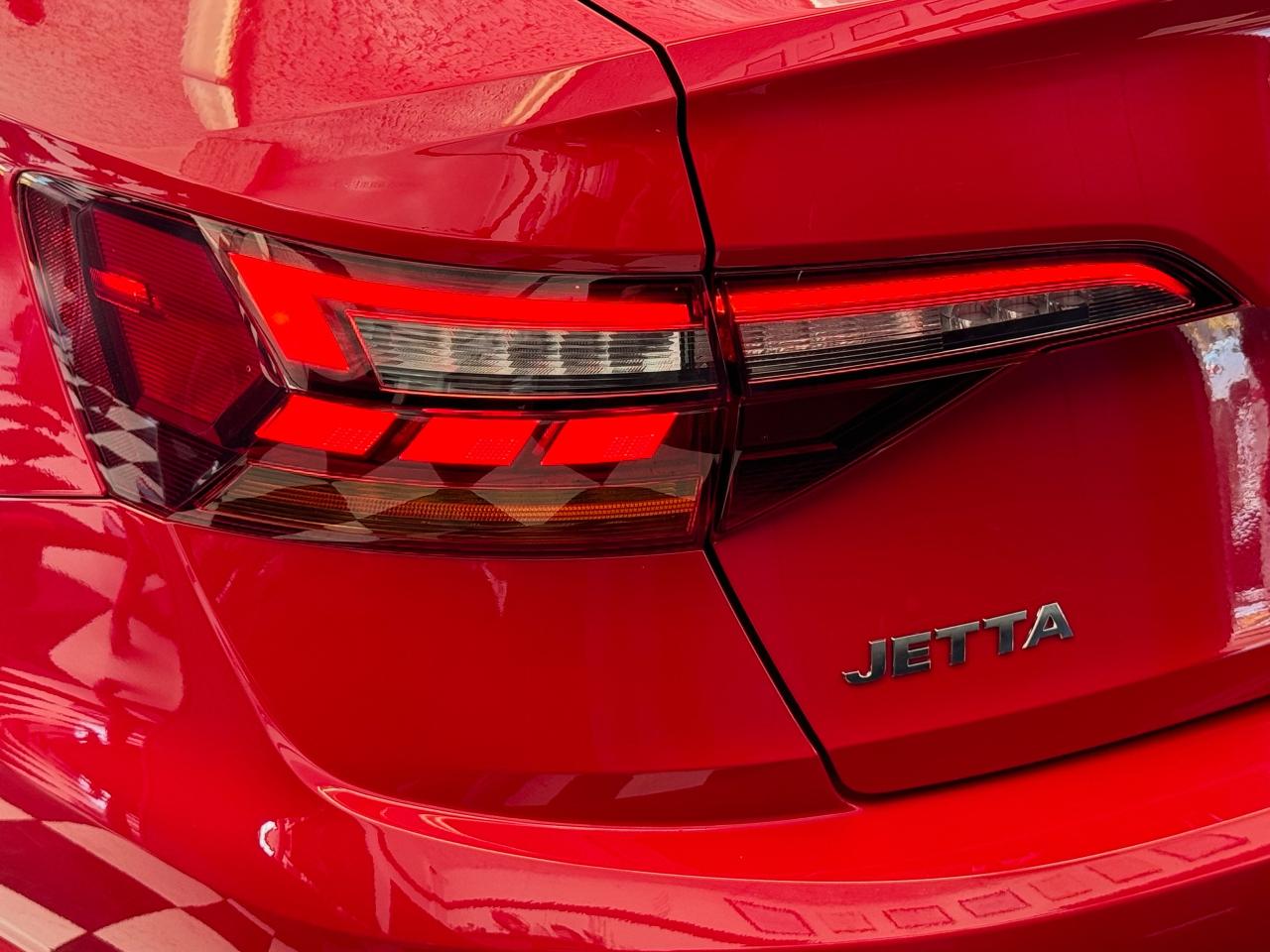2019 Volkswagen Jetta Highline R-Line+Adaptive Cruise+CLEAN CARFAX - Photo #69