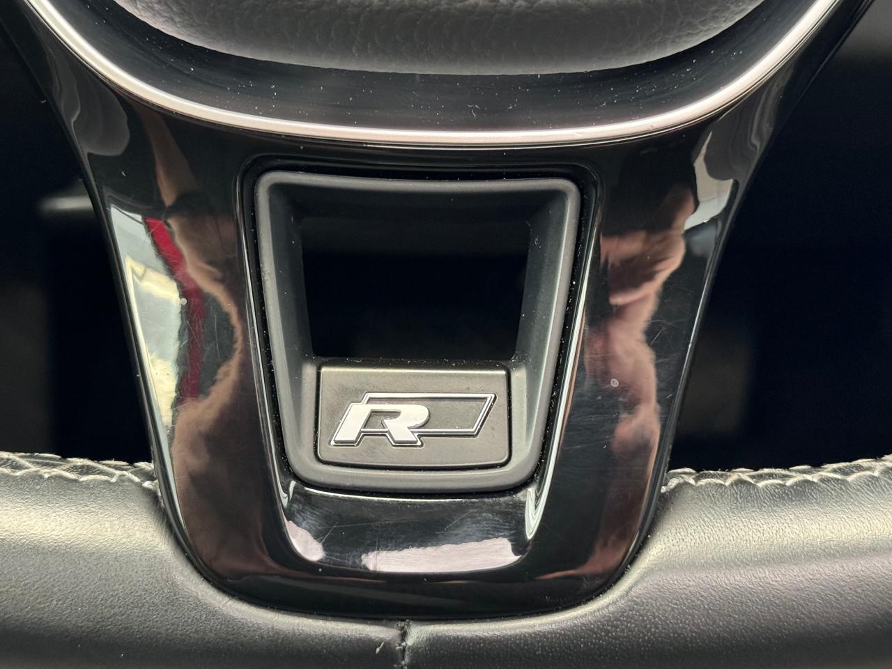 2019 Volkswagen Jetta Highline R-Line+Adaptive Cruise+CLEAN CARFAX - Photo #54
