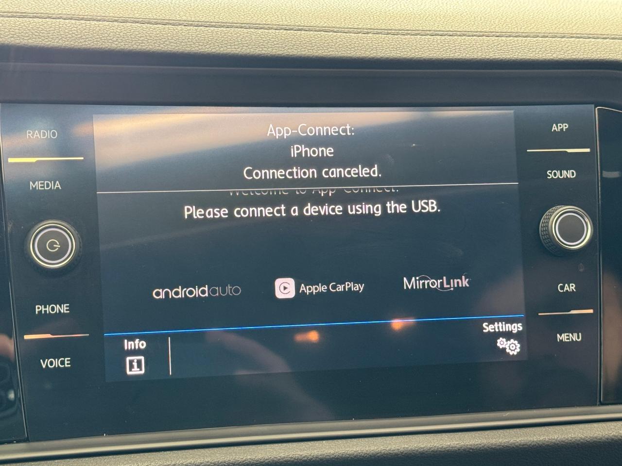 2019 Volkswagen Jetta Highline R-Line+Adaptive Cruise+CLEAN CARFAX Photo107