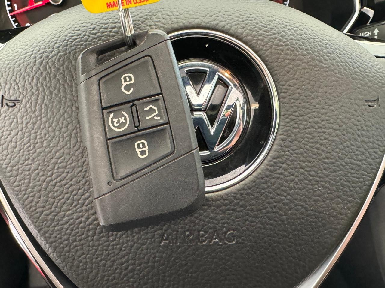 2019 Volkswagen Jetta Highline R-Line+Adaptive Cruise+CLEAN CARFAX - Photo #18