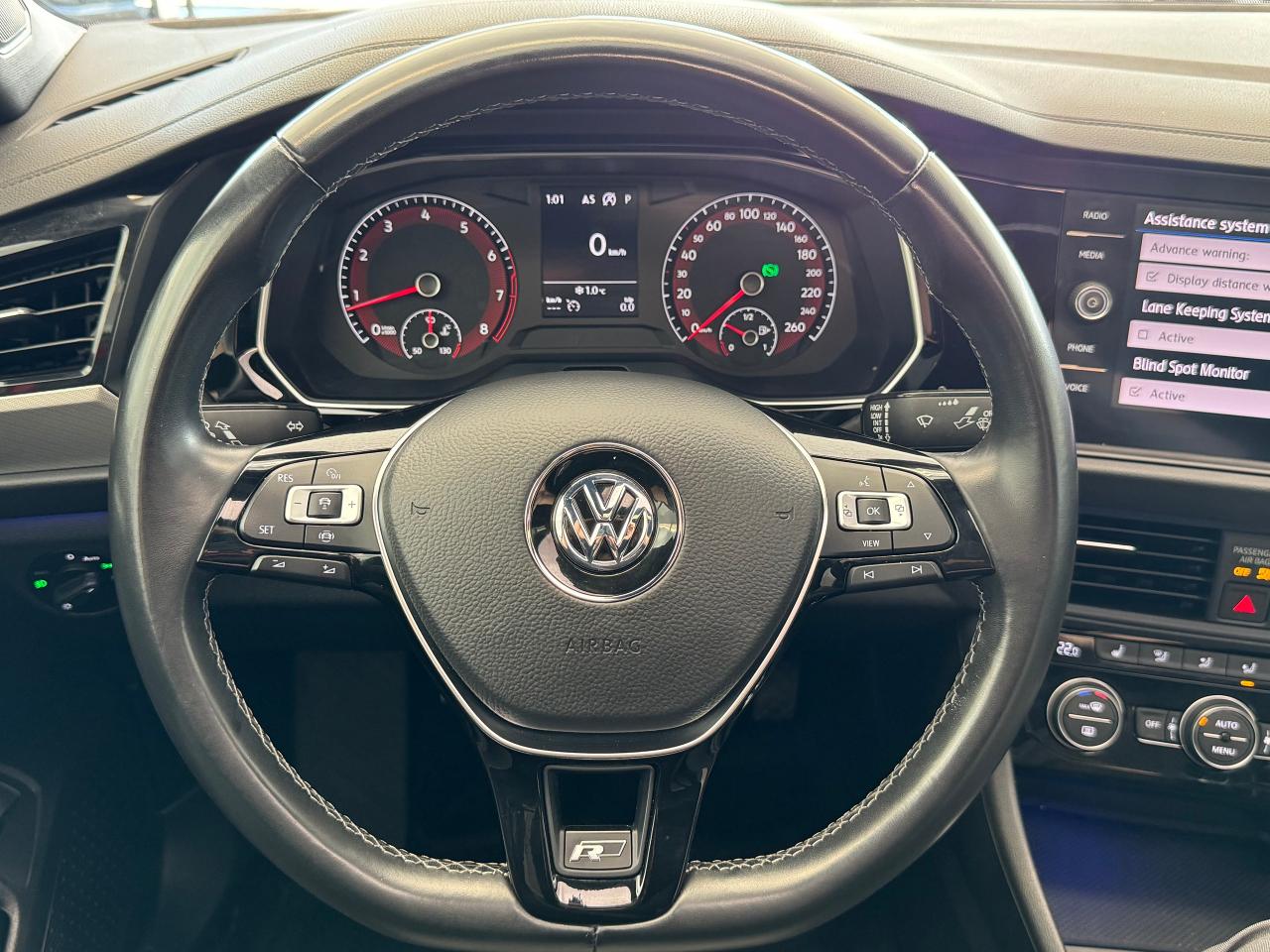 2019 Volkswagen Jetta Highline R-Line+Adaptive Cruise+CLEAN CARFAX - Photo #9