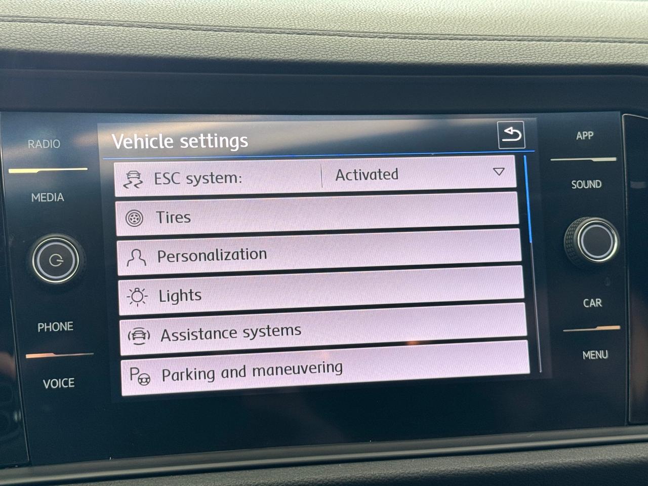 2019 Volkswagen Jetta Highline R-Line+Adaptive Cruise+CLEAN CARFAX Photo37