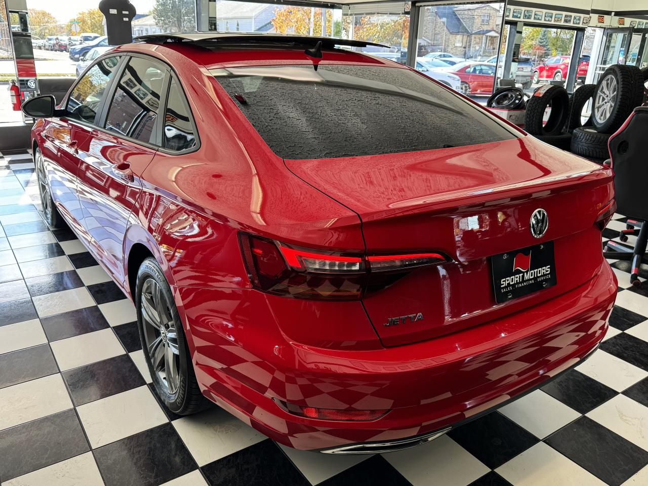 2019 Volkswagen Jetta Highline R-Line+Adaptive Cruise+CLEAN CARFAX - Photo #2