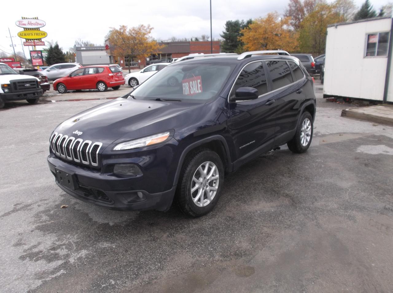 2015 Jeep Cherokee 4X4  NORTH - Photo #2