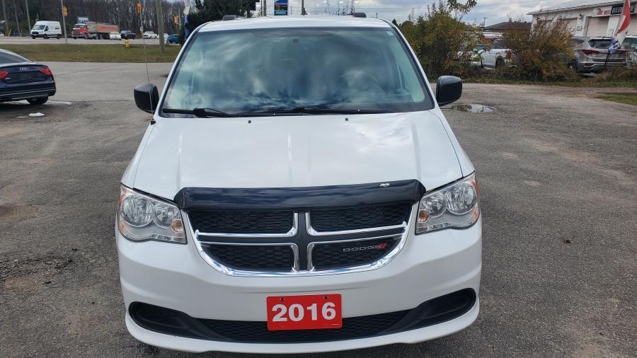 2016 Dodge Grand Caravan SXT PLUS - Photo #2