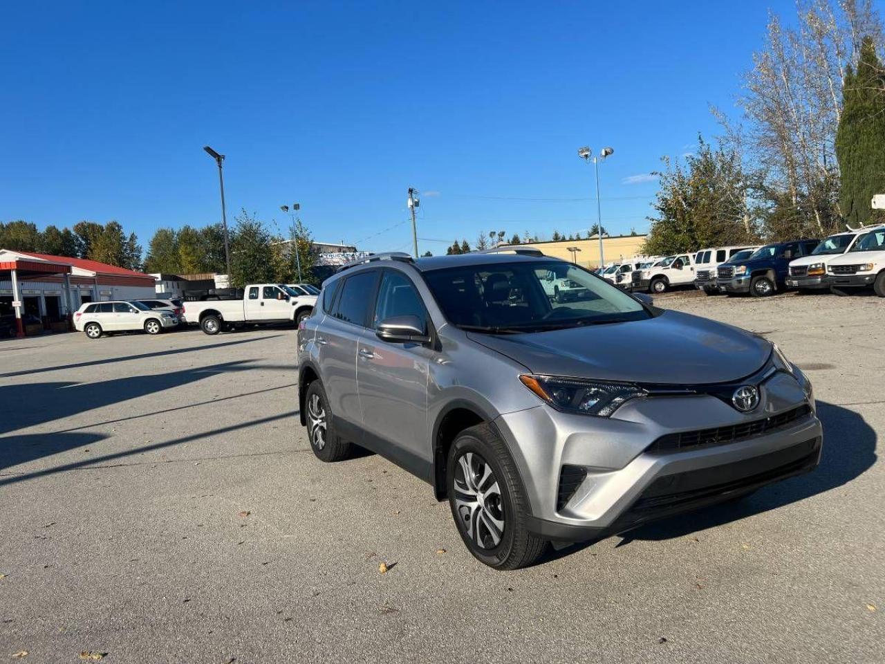 2016 Toyota RAV4 FWD 4dr LE - Photo #1