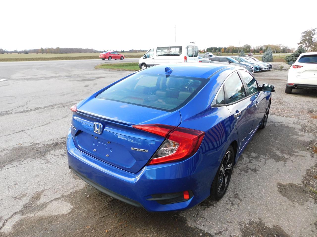 2018 Honda Civic | leather | sunroof | nav | heated seats - Photo #4