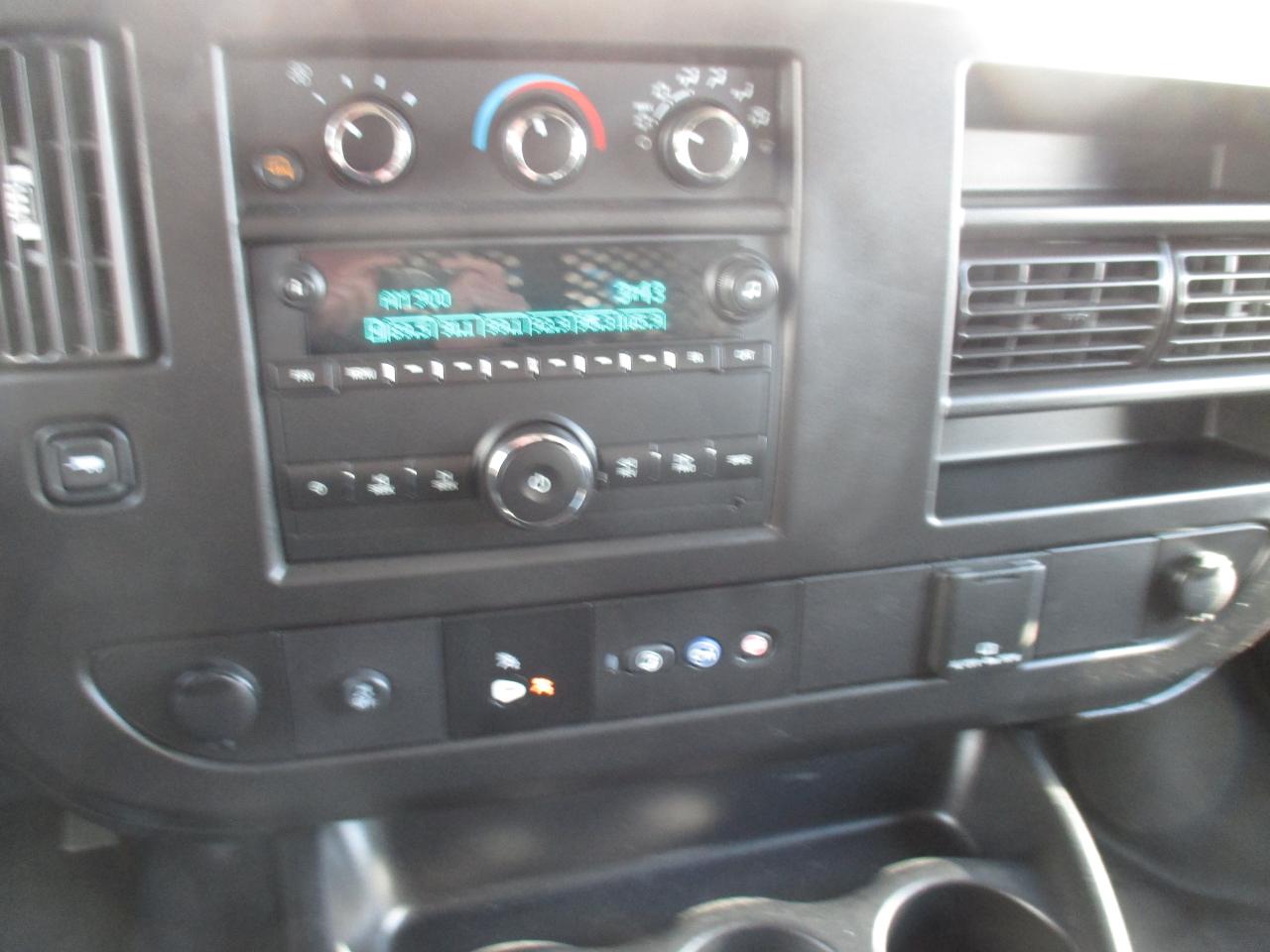 2021 GMC Savana 2500 RWD 2500 135" - Photo #12