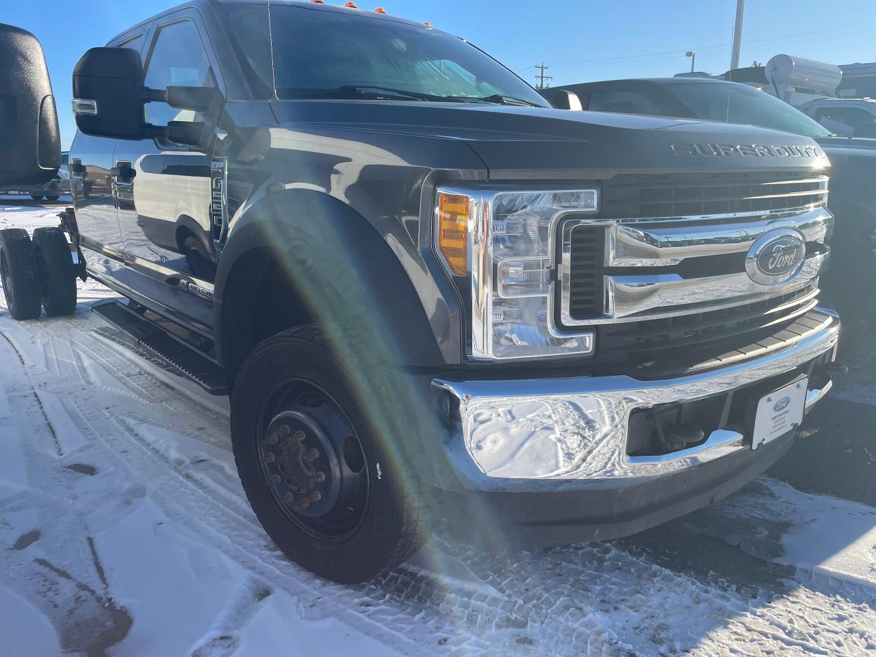 2017 Ford F-550 Super Duty DRW XLT  - Bluetooth Photo5