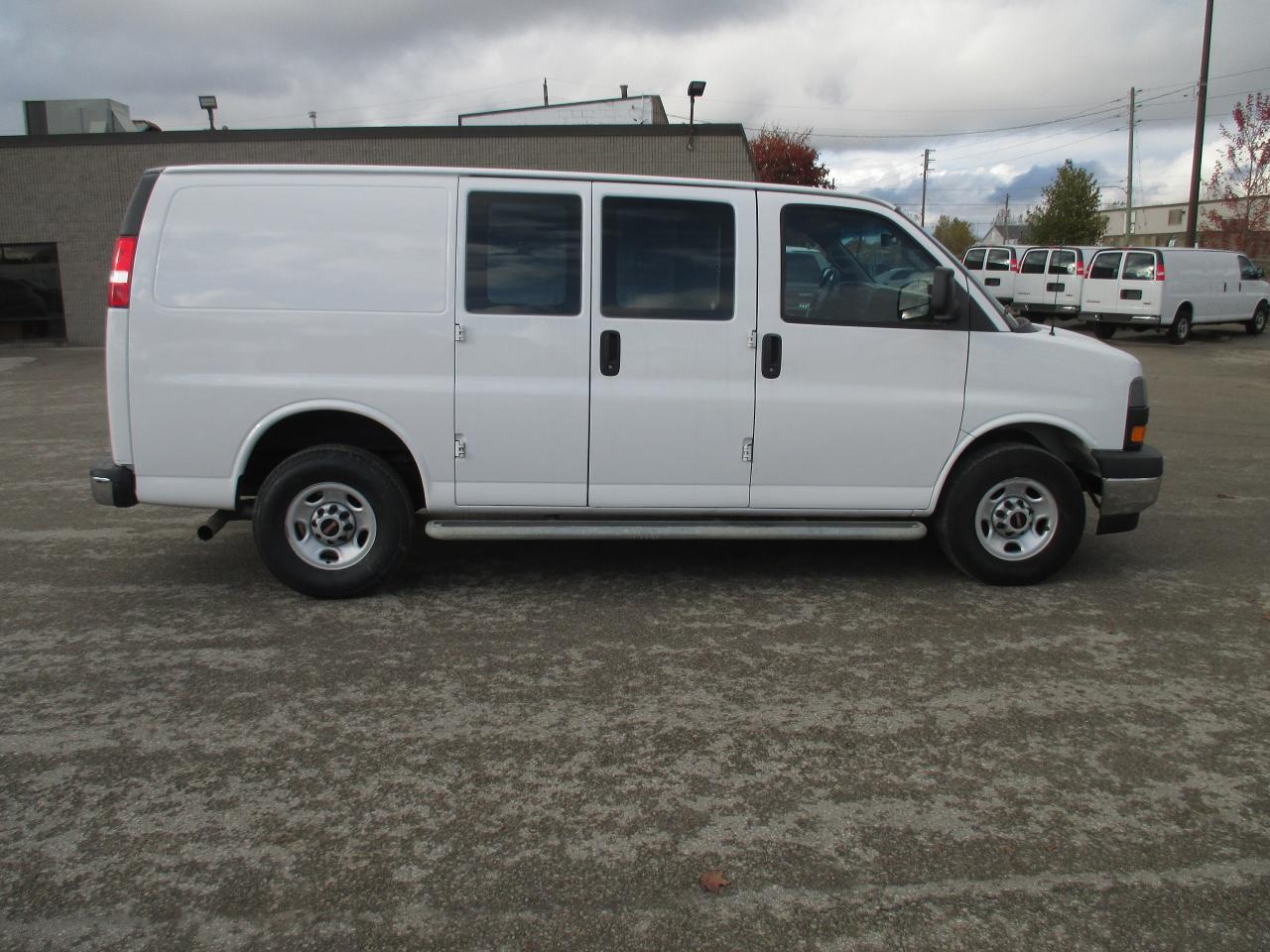 2021 GMC Savana RWD 2500 135" - Photo #3