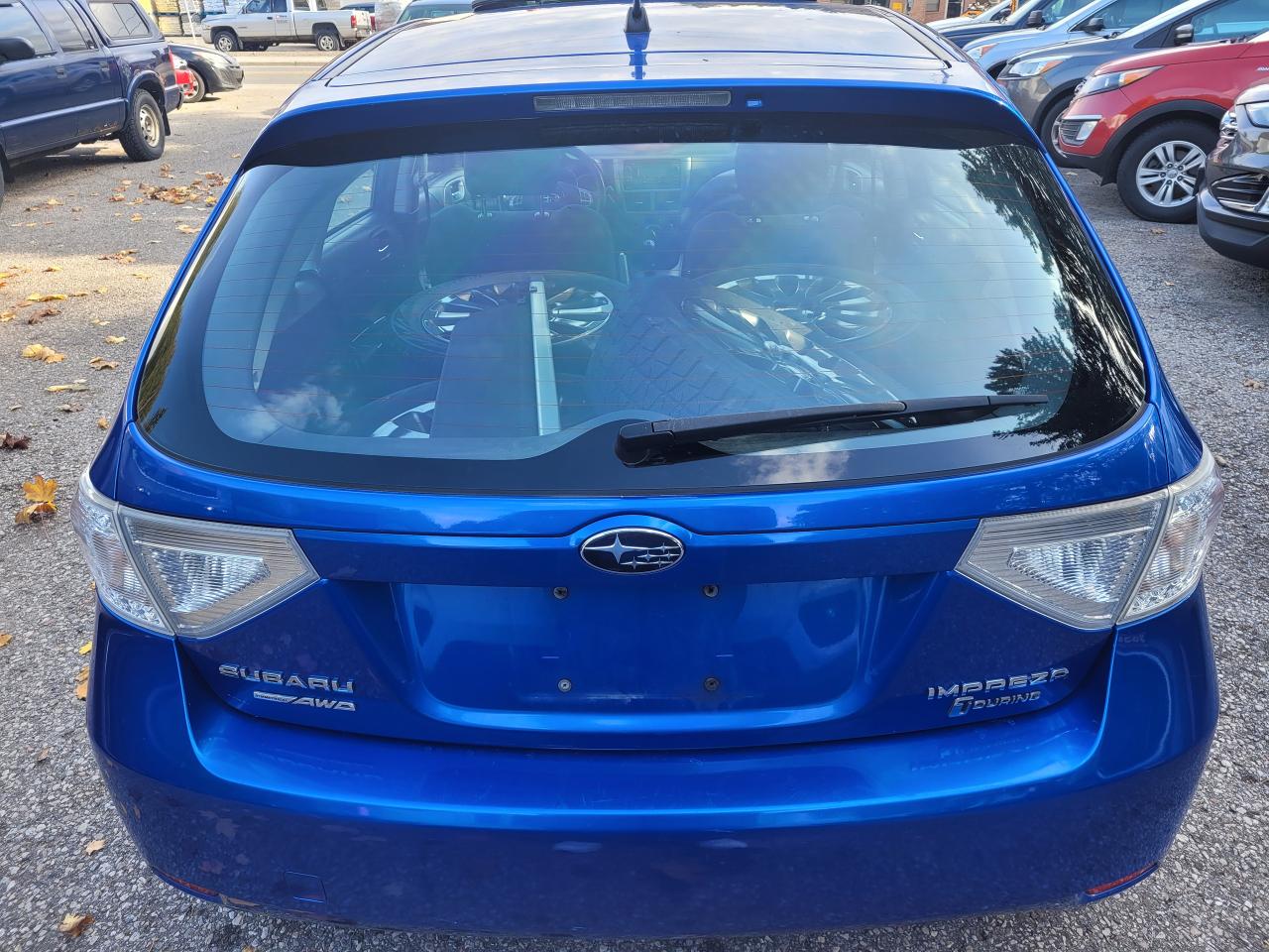2011 Subaru Impreza 5dr HB Man 2.5i w/Touring Pkg Financing & Trade OK Photo3