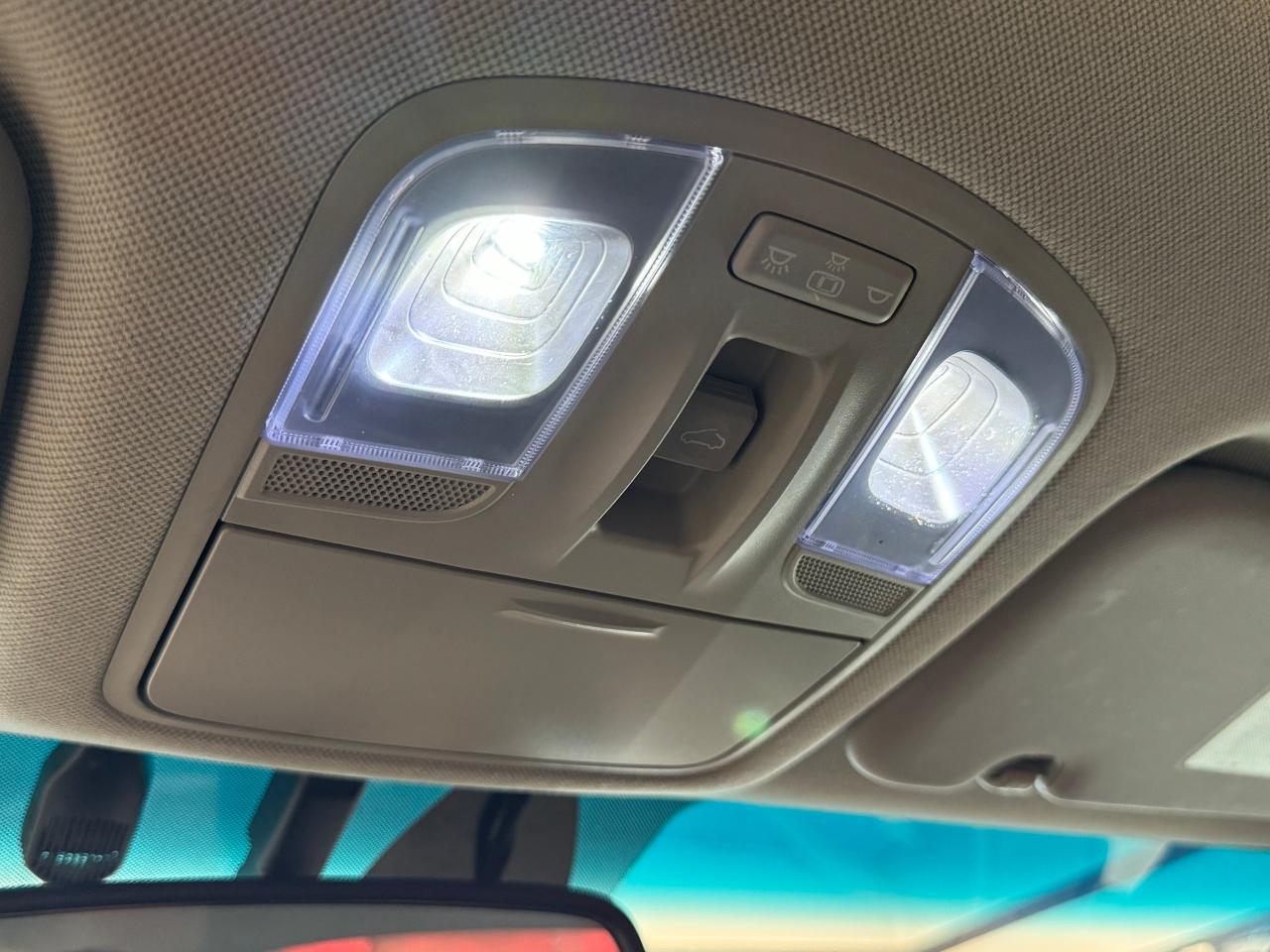 2020 Hyundai IONIQ Hybrid Preferred+LEDs+Lane Keep+Sunroof+New Tires - Photo #52