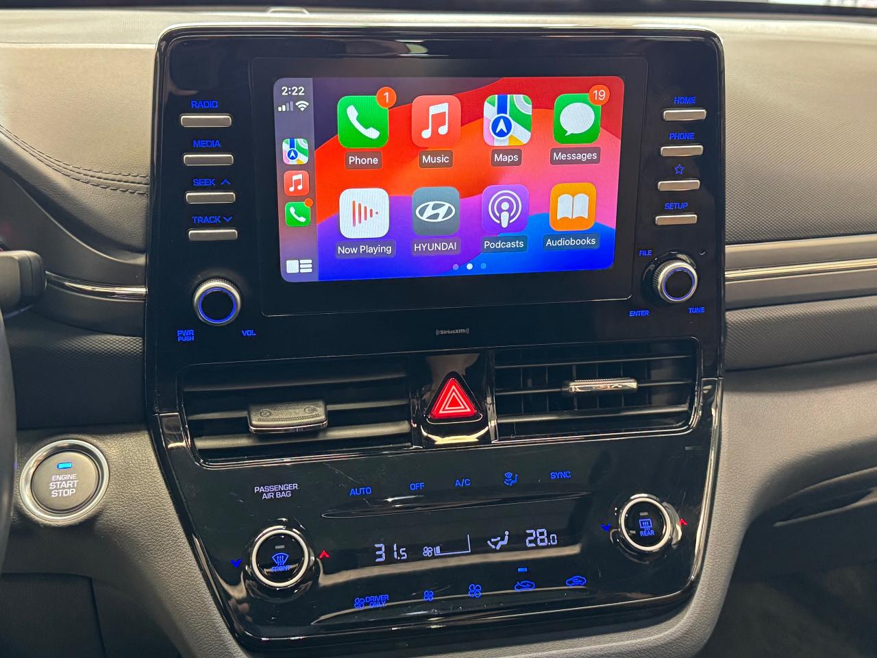 2020 Hyundai IONIQ Hybrid Preferred+LEDs+Lane Keep+Sunroof+New Tires - Photo #10