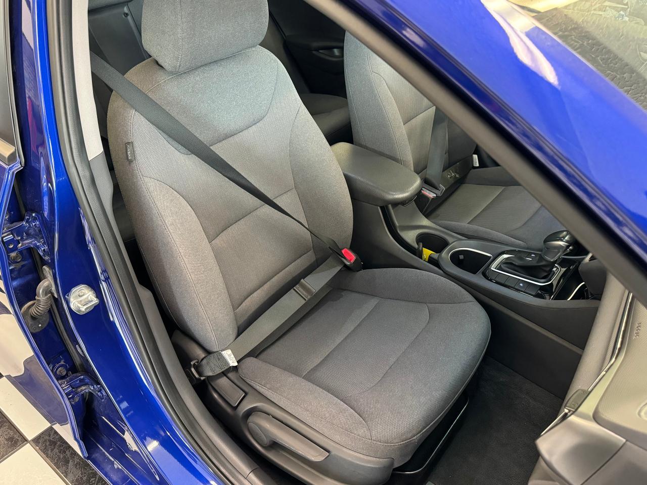2020 Hyundai IONIQ Hybrid Preferred+LEDs+Lane Keep+Sunroof+New Tires - Photo #25